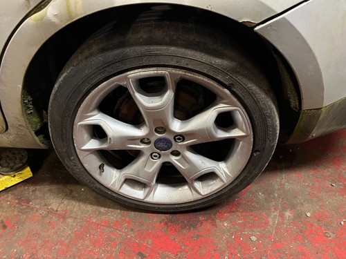 Set ford kuga 19 - 4,