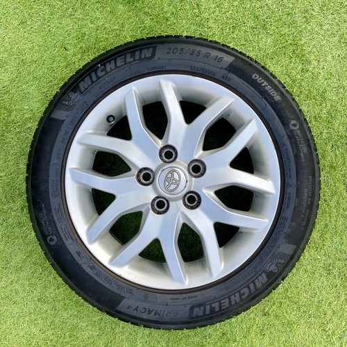 Toyota auris snowflake - 16",