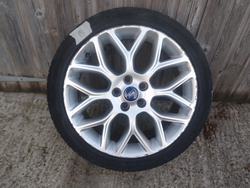 Ford focus mk3 zetec - zetec, st