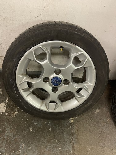 Ford fiesta zetec - mk7, 15"