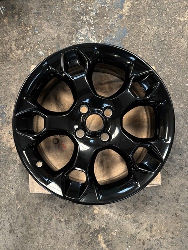 Ford fiesta mk7 - 17",