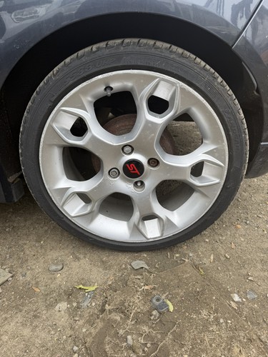 Ford fiesta alloy - x,